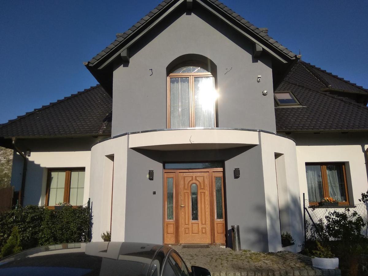 Ceramika Boleslawiec - Pensjonat Exterior photo